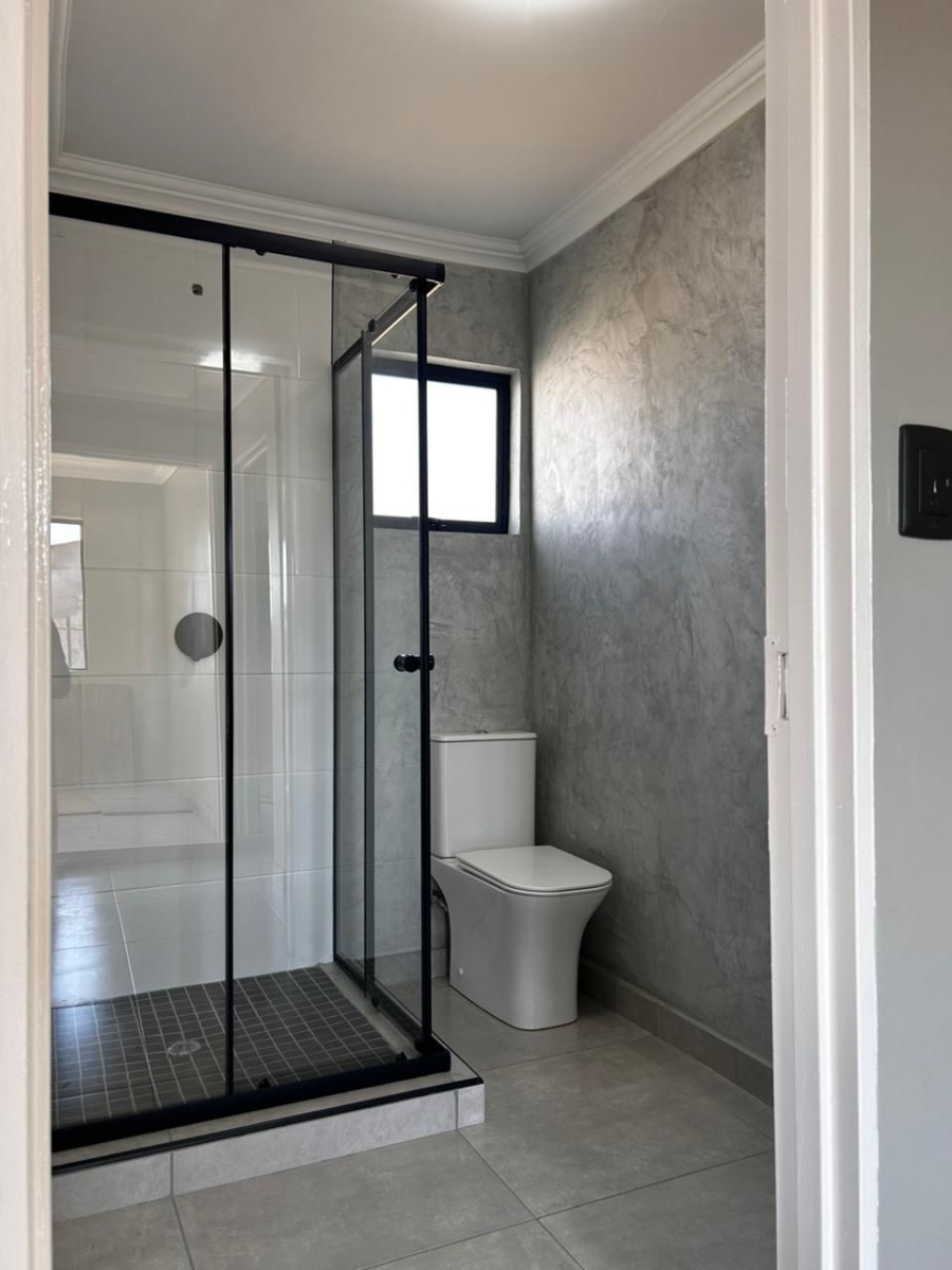 2 Bedroom Property for Sale in Bloemside 5 Free State